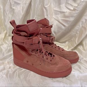 Nike SF Air Force 1 dusty peach size 9